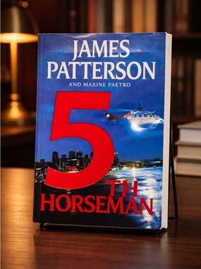 EUC James Patterson 5th Horseman Hard Cover Book